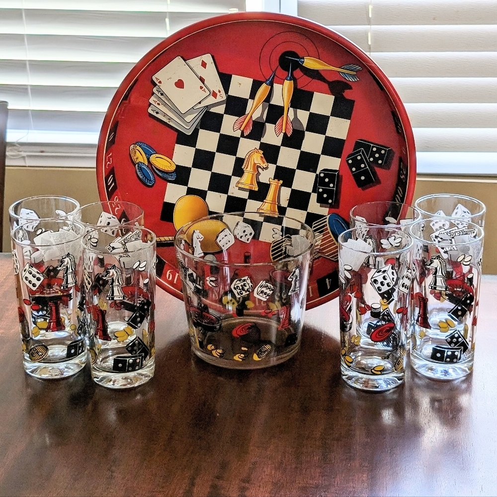 Vintage 1960s Casino Royale set